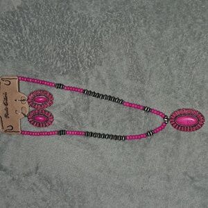 NWT Montana West necklace and earring ser